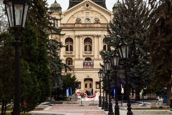 kosice-slovakia-state-theatre-kosice-is-situated-centre-kosice